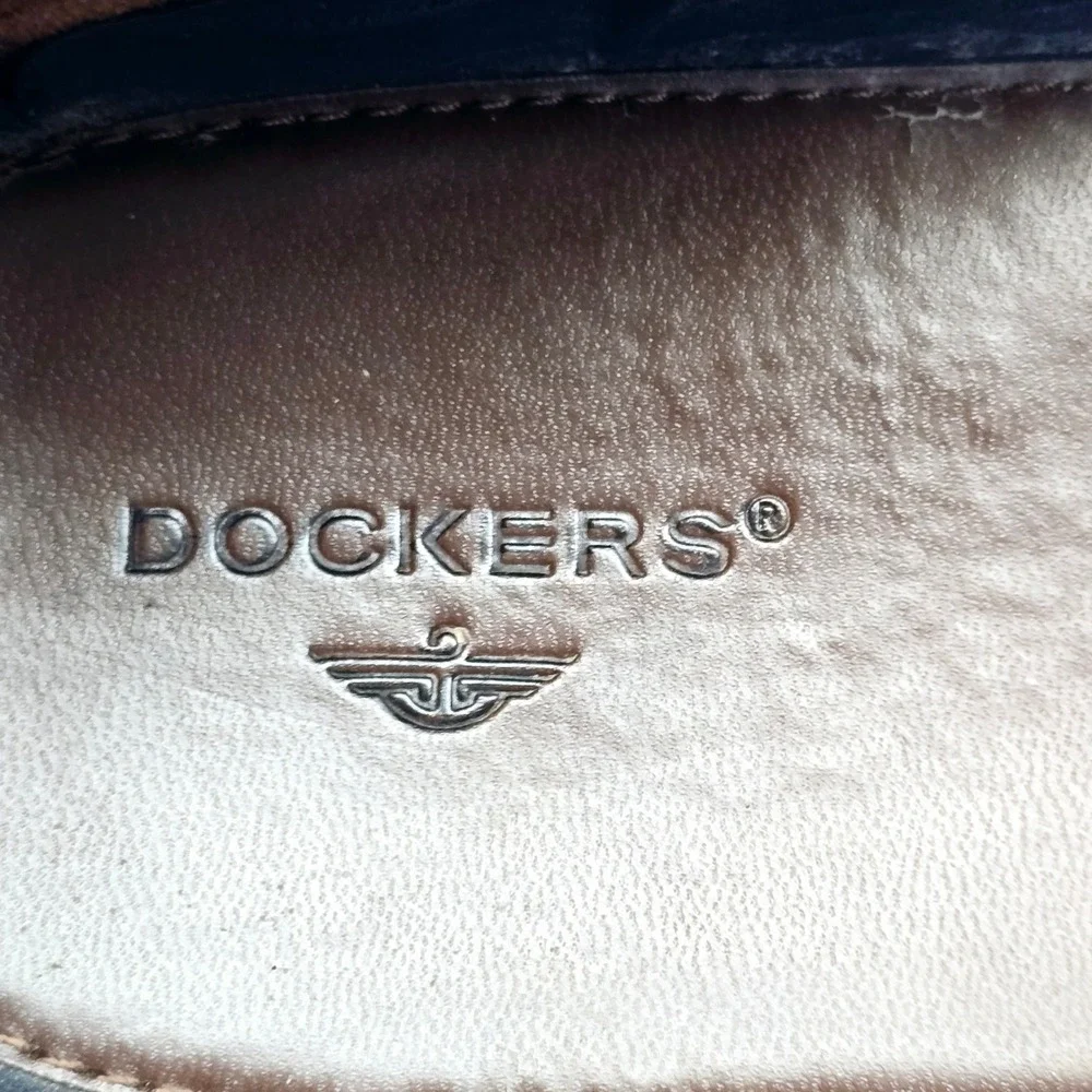 Dockers Castaway Boat Shoes Mens Size 10M Leather Loafers Raisin Classic Slip On